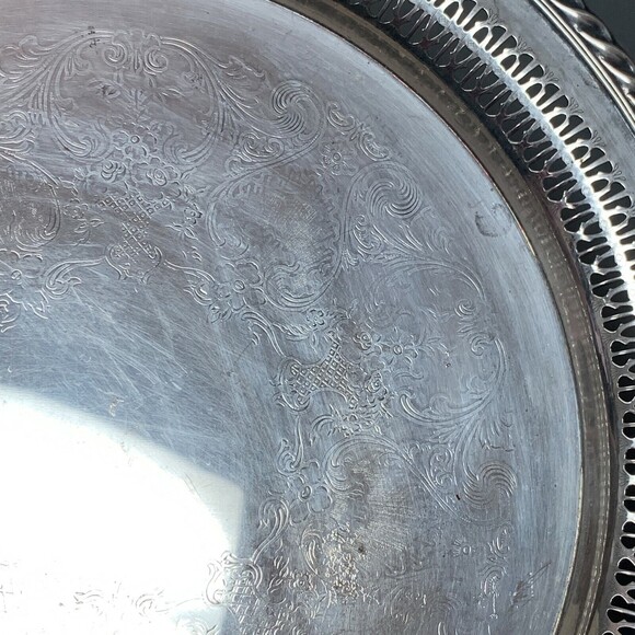 Wm. Rogers Silver-Plate Round Tray Platter Pierced 12.25" Across - Picture 4 of 6